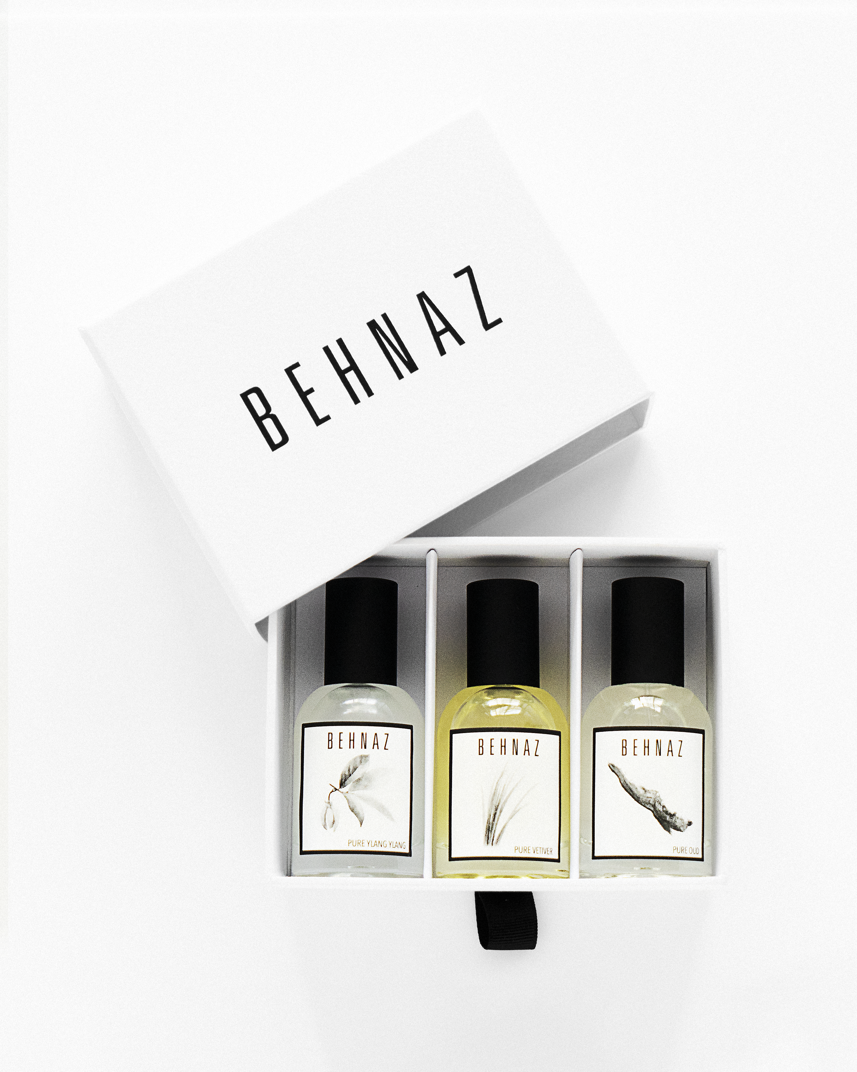 Natural perfume . Perfume gift box. Behnaz fragrance flight. Travel size perfume 